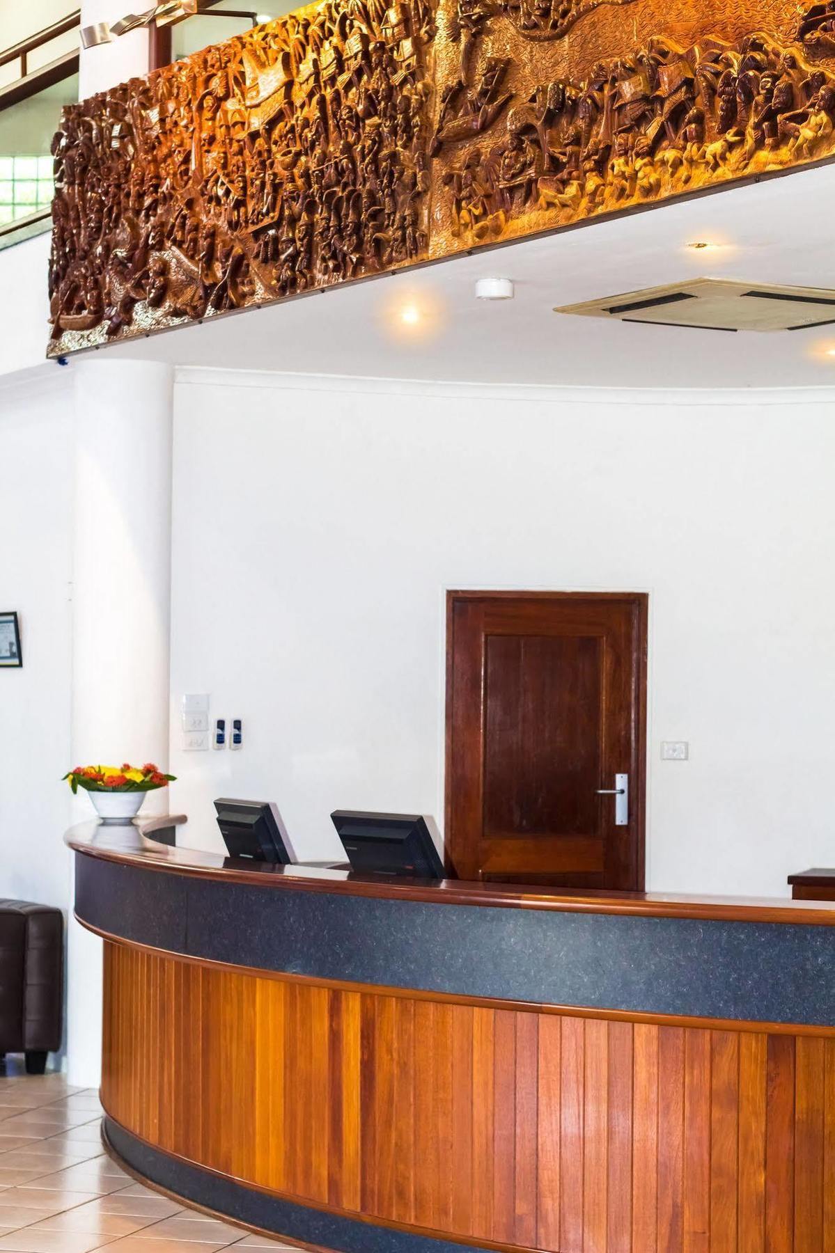 Madang Star International Hotel Esterno foto