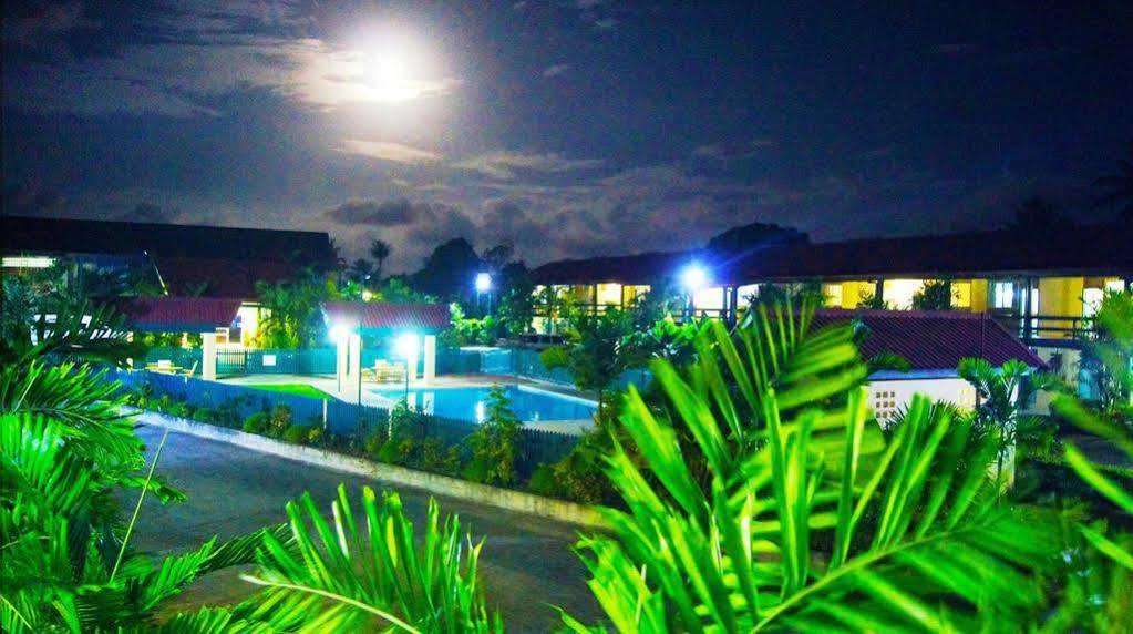 Madang Star International Hotel Esterno foto
