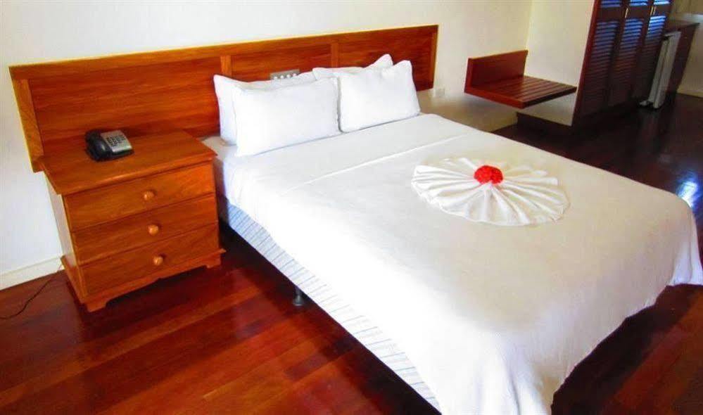 Madang Star International Hotel Esterno foto